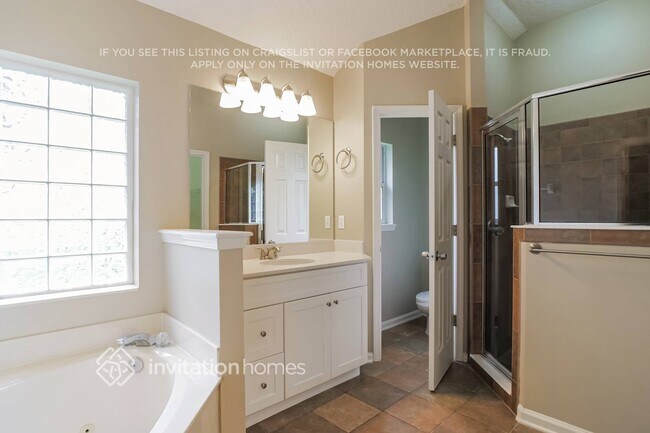 Building Photo - 744 S Heritage Creek Way