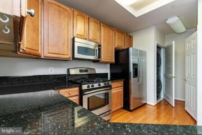 Building Photo - 4647 Red Admiral Way