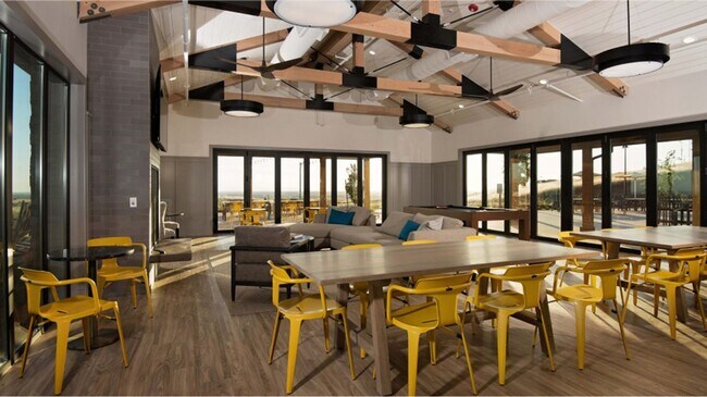 Building Photo - 5 Bedrooms Home in Russell Ranch