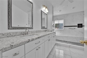 Building Photo - 2128 Desert Pines St