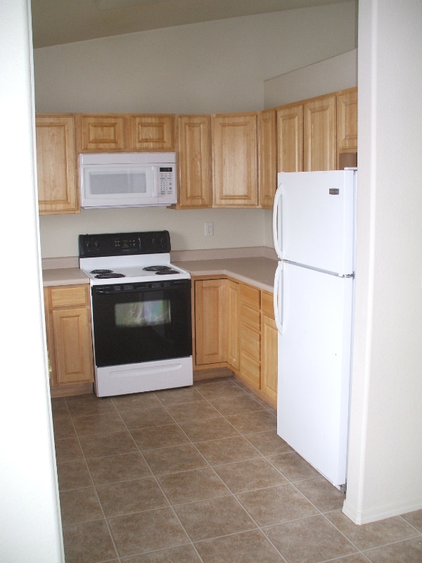 Building Photo - 2407 Inspiration