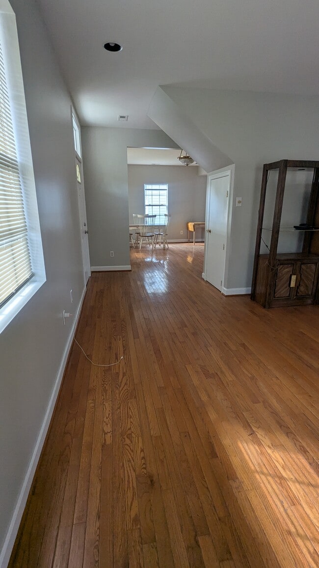 Building Photo - 3059 Midlothian Tpke