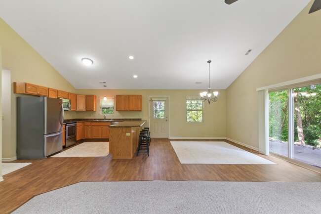 Building Photo - N7439 Mariner Hills Cir