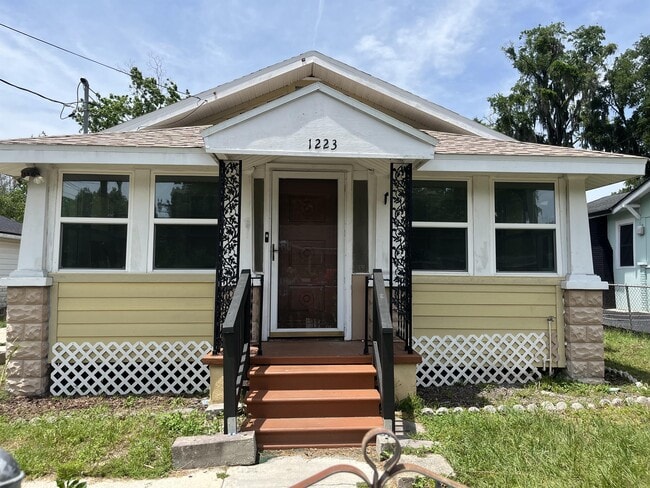 Building Photo - 1223 Ida St