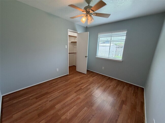 Building Photo - 7427 Briargate Dr