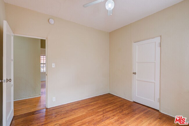 Building Photo - 1492 Silver Lake Blvd