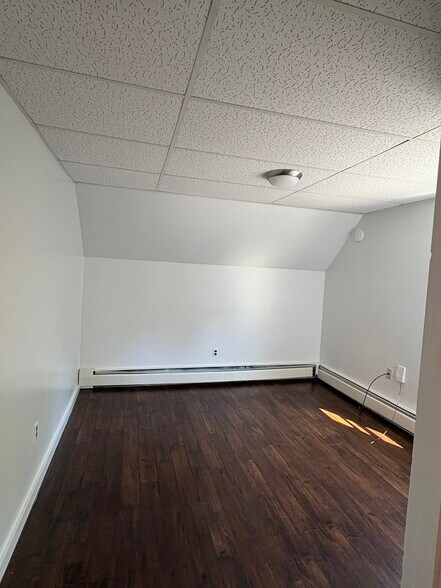 Building Photo - 38 Jannell Ct