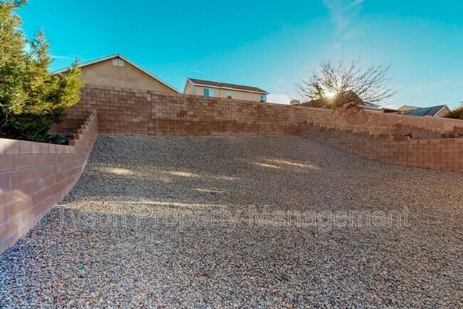 Building Photo - 1825 San Pedro Rd