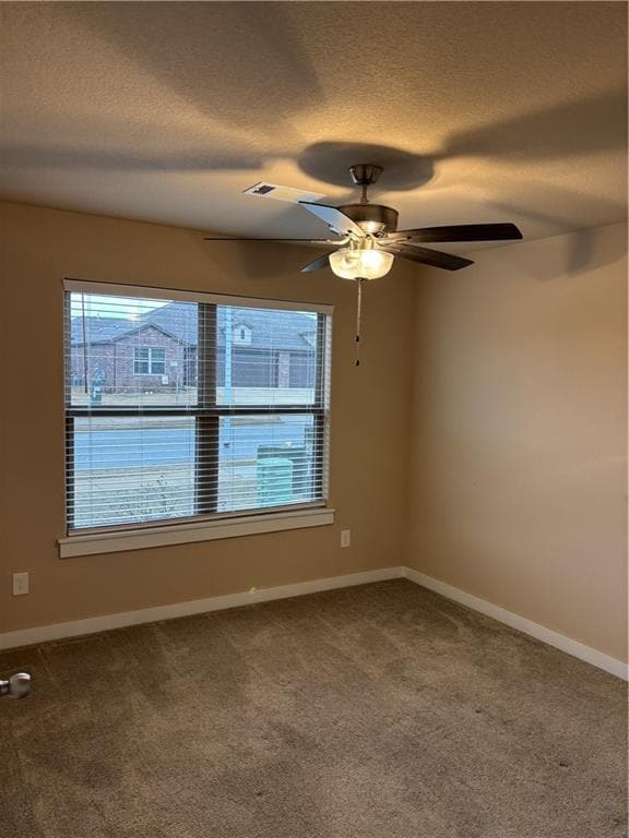 Building Photo - 450 Rineel Ave