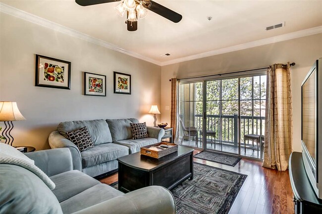 Building Photo - 2180 Waterview Dr