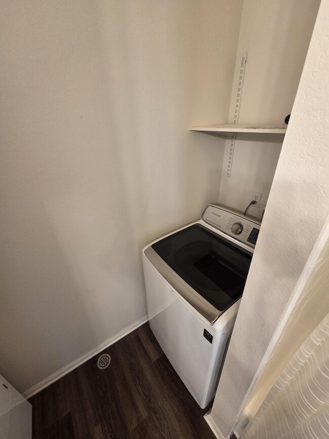 Building Photo - 3516 Atlantic Dr