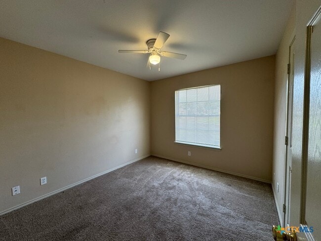 Building Photo - 102 Clydesdale Ln