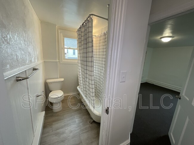 Building Photo - 118 S Harrison Ave