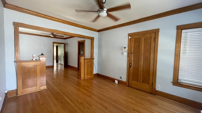 Building Photo - 2314 N Laramie Ave