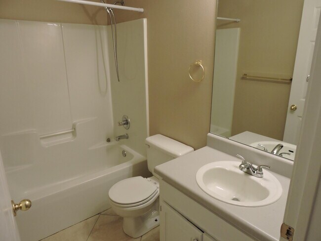 Building Photo - 328 Riverchase Blvd