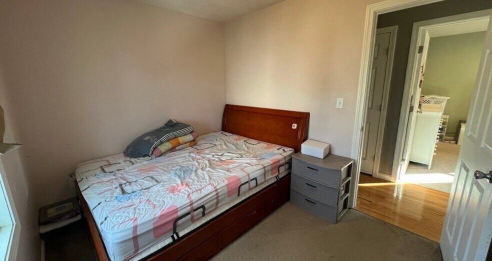 Building Photo - 24 Manchester St