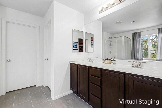 Building Photo - BEAUTIFUL PROPERTY IN PROVIDENCE WITH DOWNSTAIRS BEDROOM!