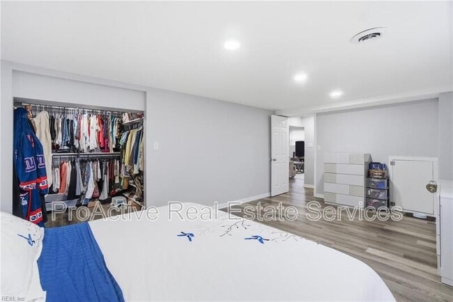 Building Photo - 4 Tillerson Dr