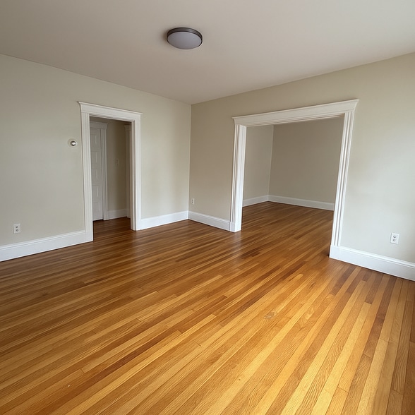 Building Photo - 26 Hanover St