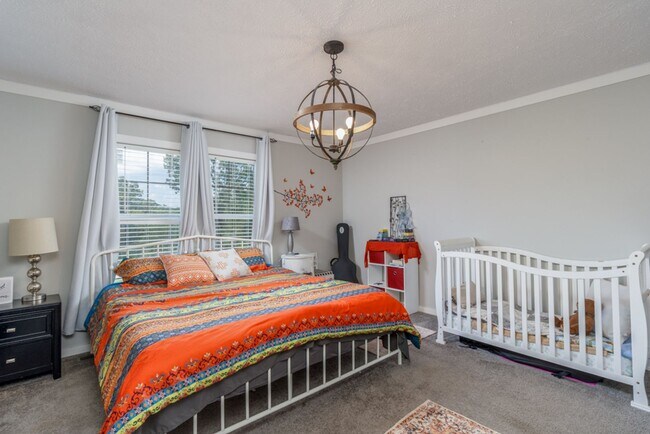 Building Photo - Updated Modern 3 Bedroom Manufactured Home!