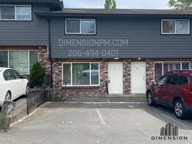 Building Photo - 1601 N. LaVenture Rd
