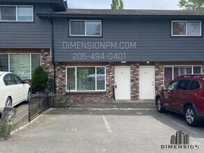 Building Photo - 1601 N. LaVenture Rd