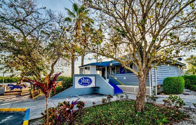 Building Photo - 814 Bahia Del Sol Dr