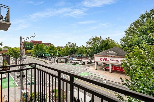 Building Photo - 201 W Ponce de Leon Ave