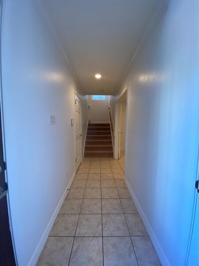 Building Photo - 3710 Sherwood Ln