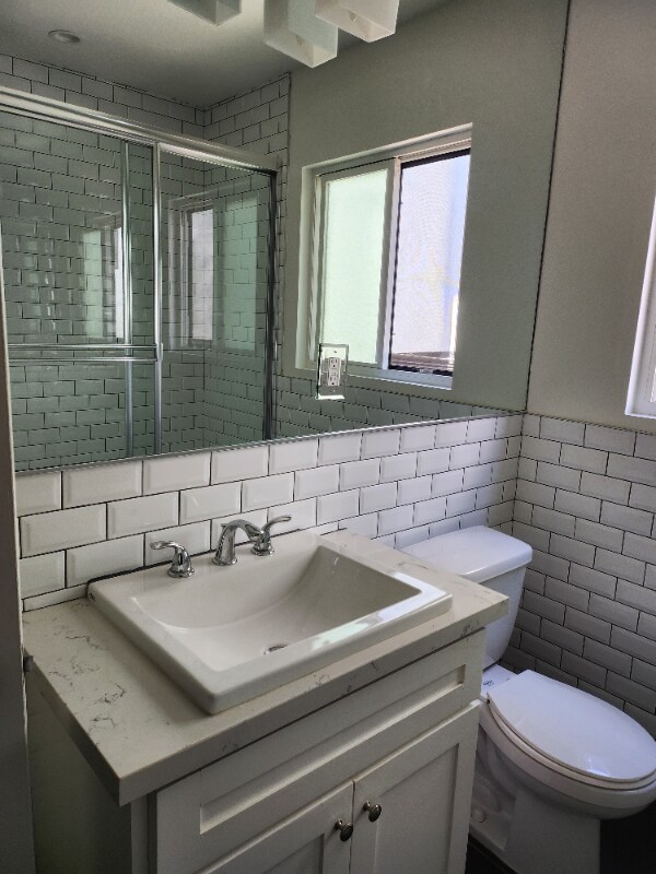 Building Photo - 1824 N Gramercy Pl
