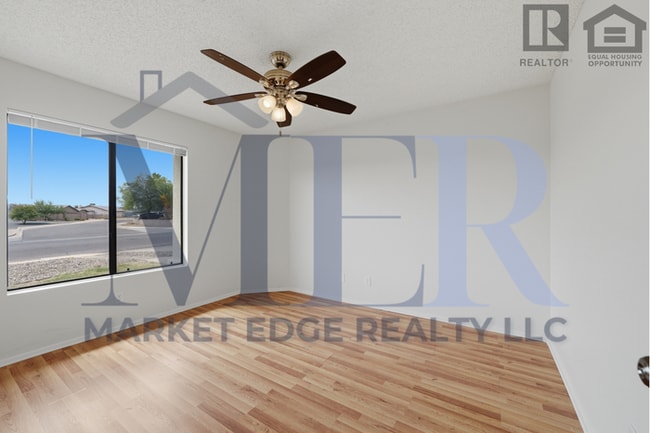 Building Photo - 4Bed/2Bath House in Sierra Vista, AZ! Ready for Immediate Move-In! -- RV GATE!