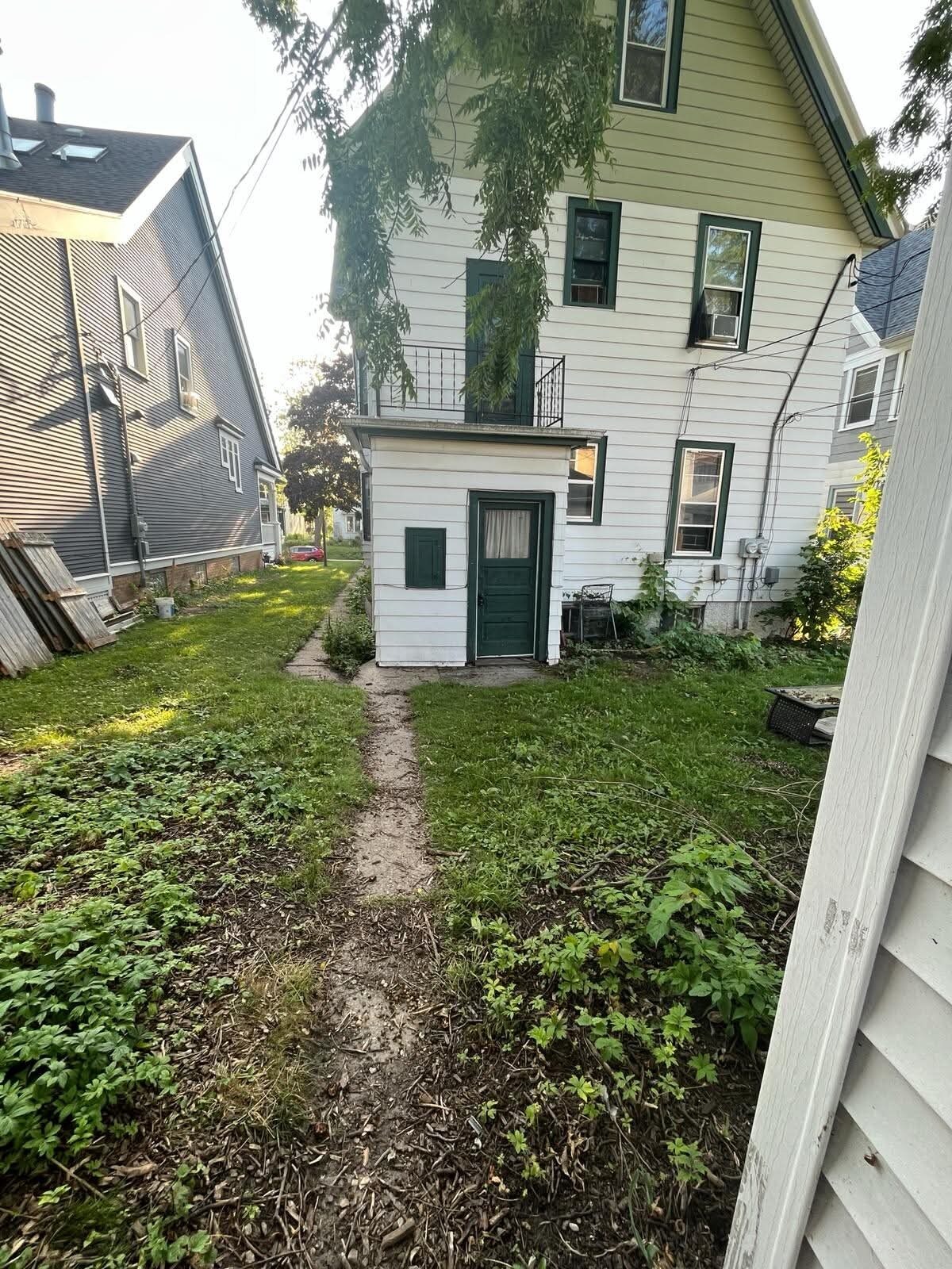 Backyard - 2926 N Cramer St