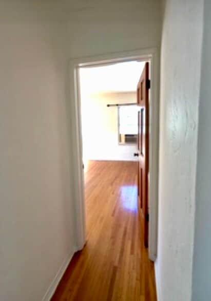 Building Photo - 6089 Cashio St