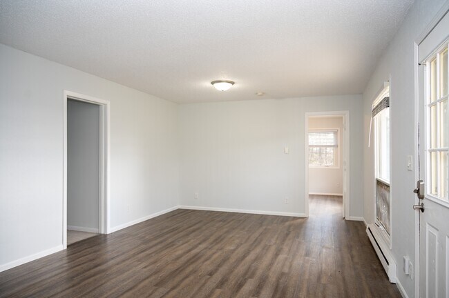 Building Photo - 3244 Marion Rd SE