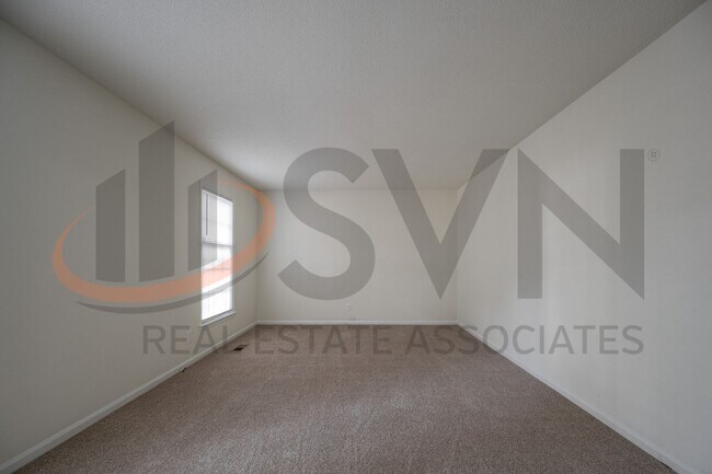 Building Photo - Spacious Home in Desirable Hope Valley Neighborhood!