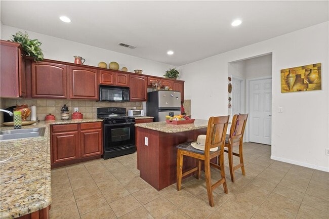 Building Photo - 2033 Rolling Rock Ct