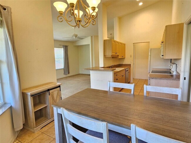 Building Photo - 904 Casa Del Lago Way