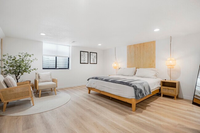 Building Photo - Robb Way