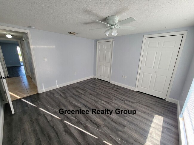 Building Photo - 7741 Treasure Pointe Dr