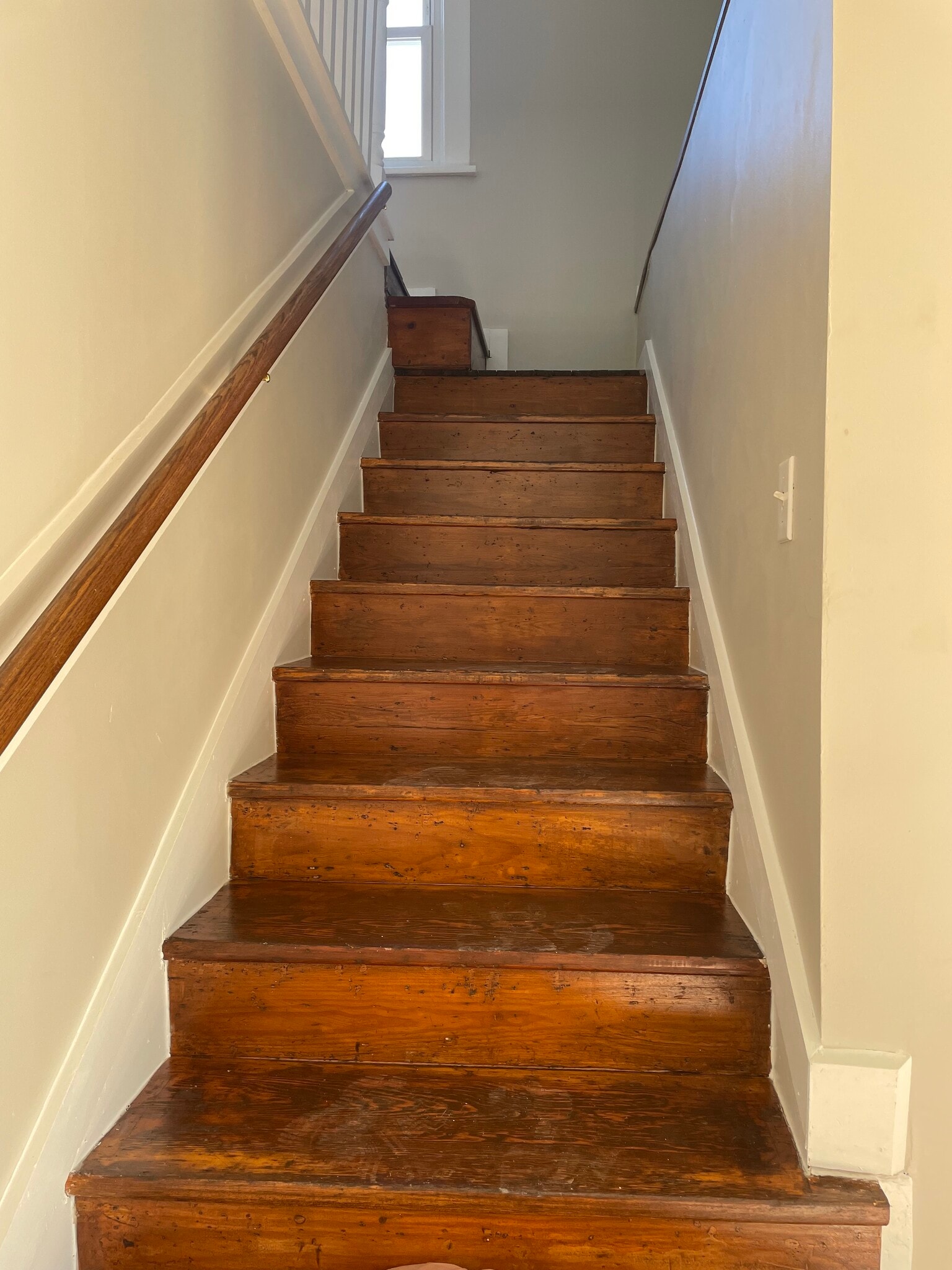 Building Photo - 117 Depot St