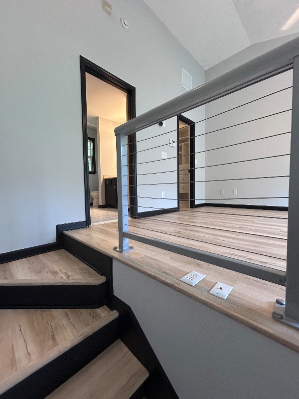 Building Photo - 1178 Village Ct SE