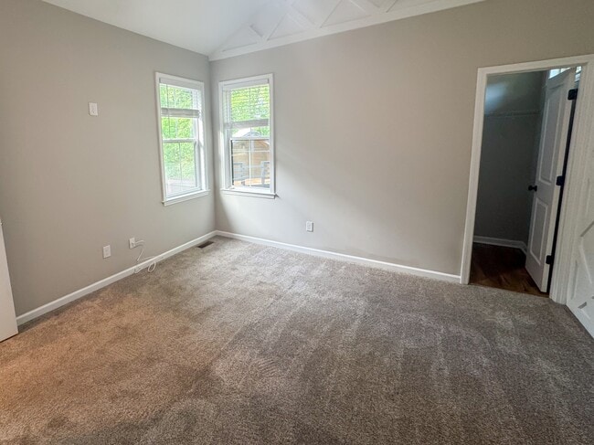Building Photo - 308 Eastwood Dr