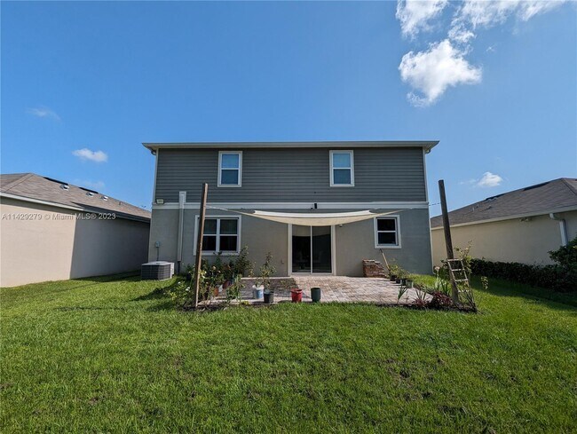 Building Photo - 9235 Freedom Hill Dr