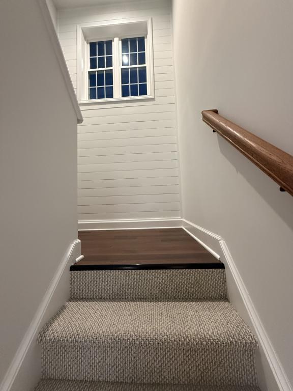 Building Photo - 32B Fonda Rd