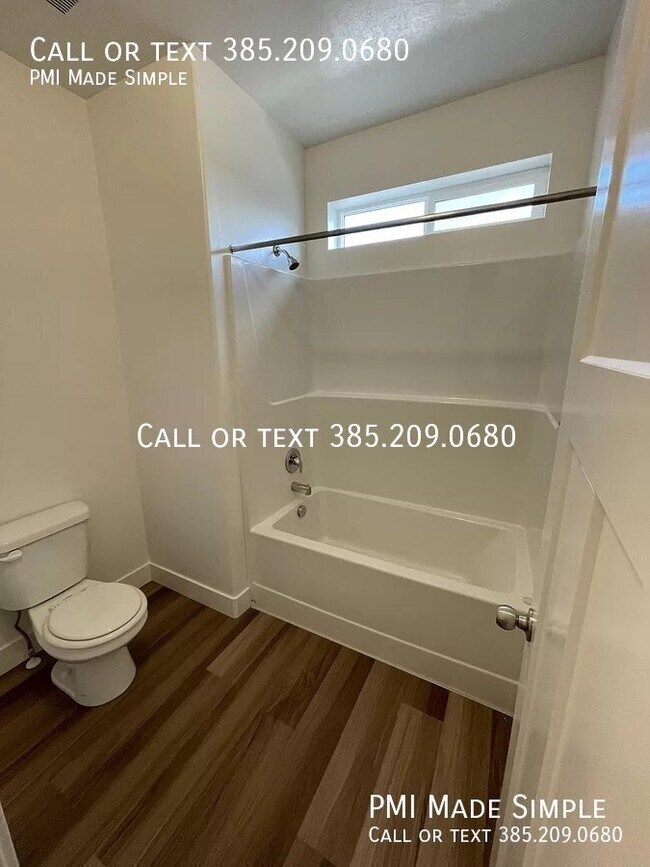 Building Photo - 1834 W Newcastle Ln