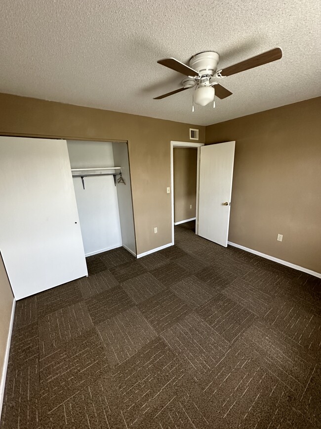 Building Photo - 1516 W 14th Street