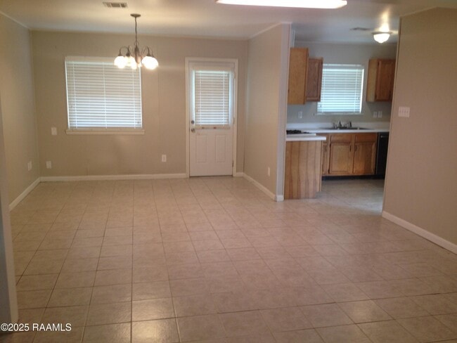 Building Photo - 1103 Dulles Dr