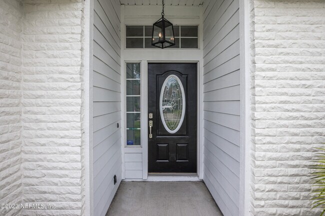 Building Photo - 13607 Capistrano Dr S