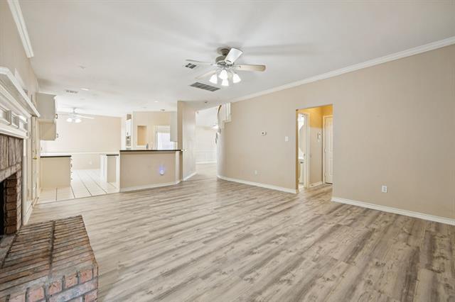 Building Photo - 1009 Spanish Oak Dr