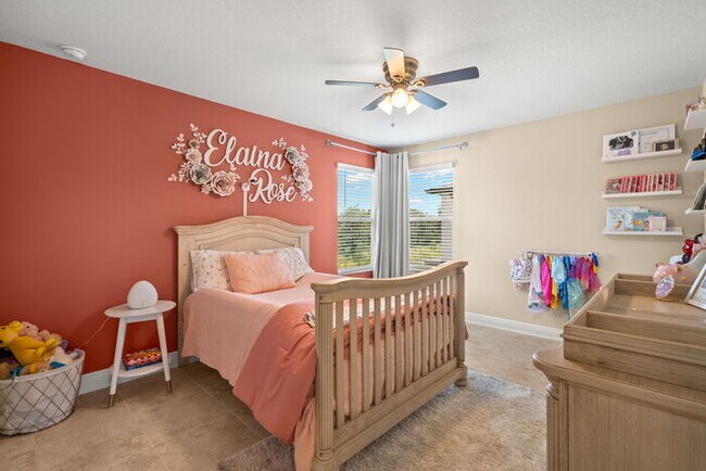 Building Photo - Beautiful Home For Rent in Berry Bay with ...
